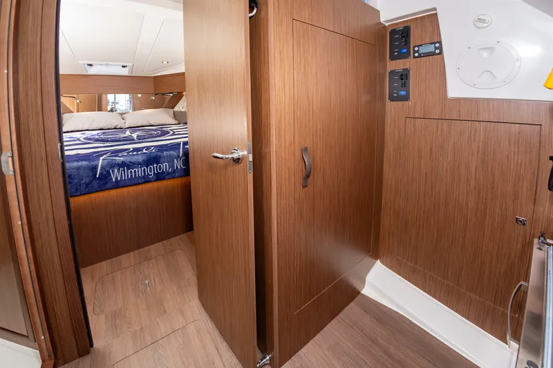 Slide: The Image of Beneteau Antares 11 Fly 2026 - 37