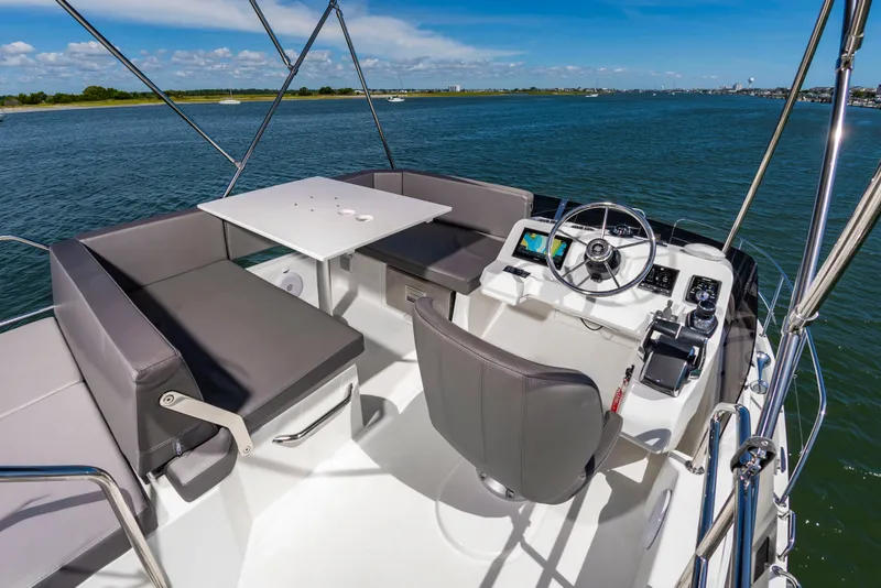 Slide: The Image of Beneteau Antares 11 Fly 2026 - 17
