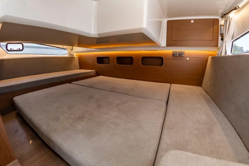 Slide: The Image of Beneteau Antares 11 Fly 2026 - 43