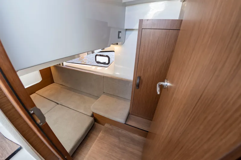 Slide: The Image of Beneteau Antares 11 Fly 2026 - 42