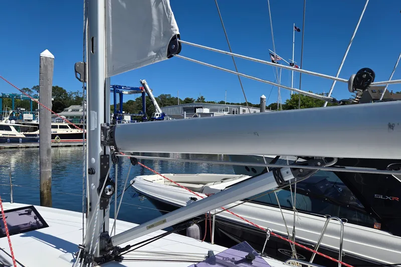 Slide: The Image of Jeanneau Sun Odyssey 410 sailboat mast and rigging at marina, 2020 model. - 16