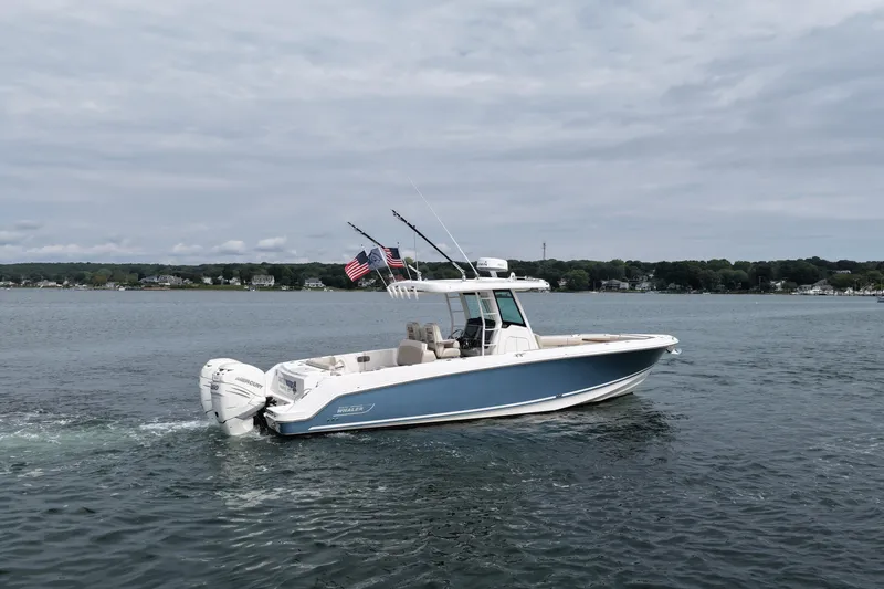 Slide: The Image of Boston Whaler 330 Outrage 2017 - 3