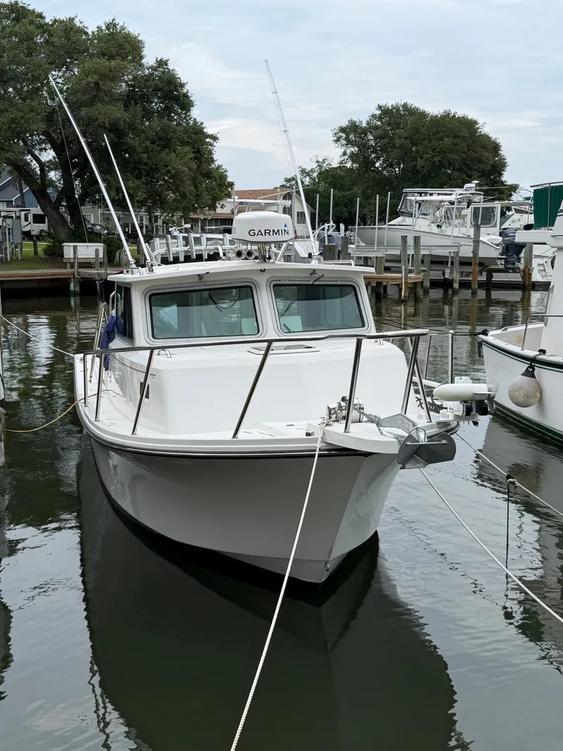 The Image of Parker Marine 2820 XLD Sport Cabin 2022 - 0