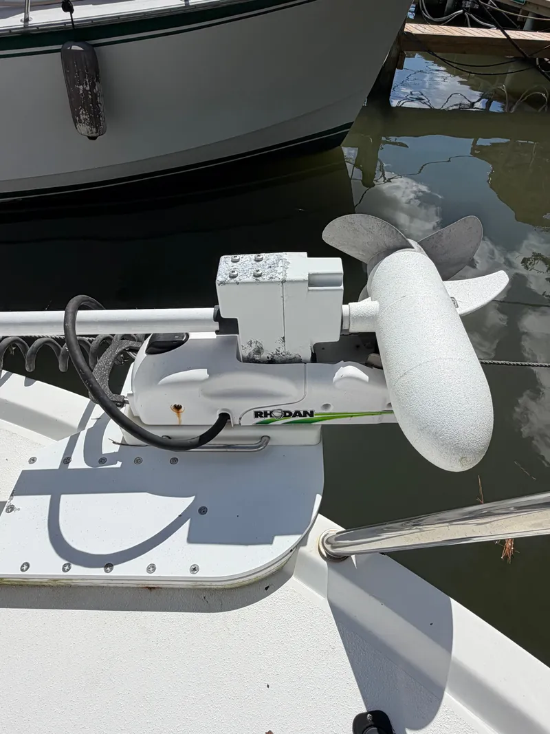 Slide: The Image of Parker Marine 2820 XLD Sport Cabin 2022 - 22