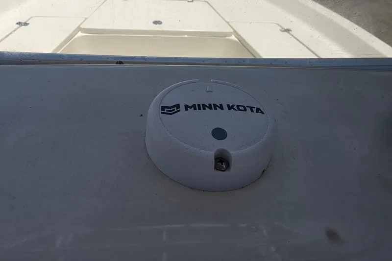 Slide: The Image of Minn Kota component on 2021 Bulls Bay 2200 boat deck. - 52