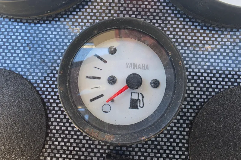 Slide: The Image of Yamaha fuel gauge on 2021 Bulls Bay 2200 boat dashboard. - 38
