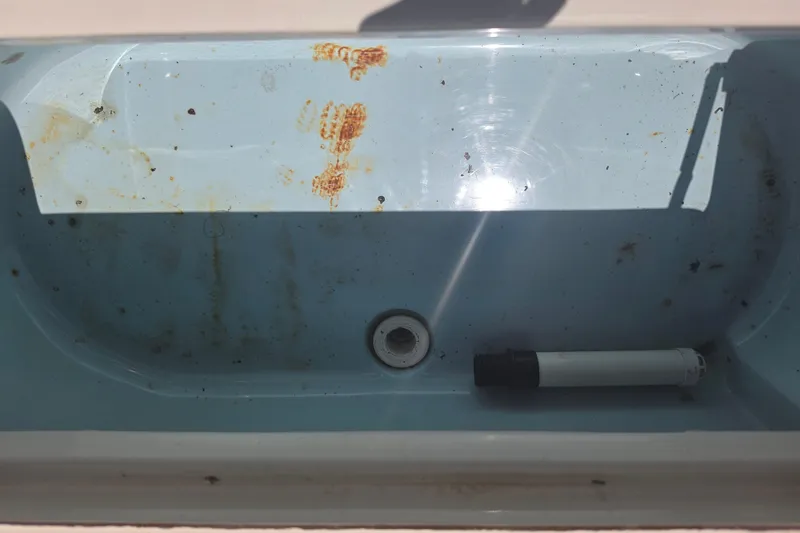 Slide: The Image of Dirty boat compartment with rust stains, Bulls Bay 2200, 2021 model. - 84