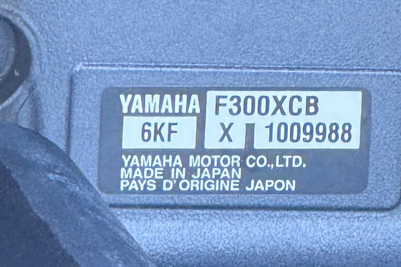 Slide: The Image of Yamaha motor with model number F300XCB, made in Japan. - 64