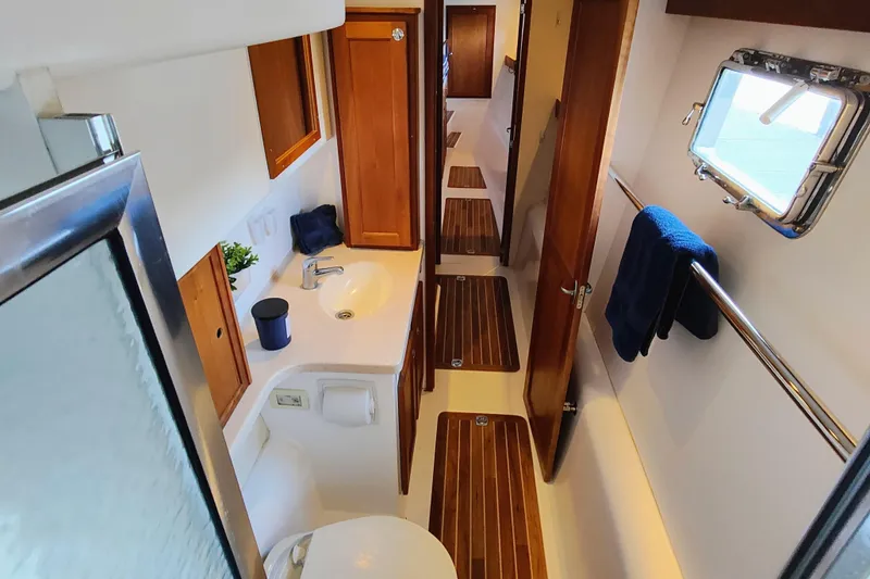 Slide: The Image of Mater En-Suite - 44