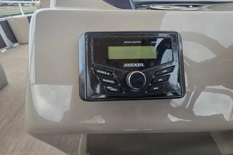 Slide: The Image of 2023 Sun Tracker Bass Buggy 18 DLX media center with Kicker audio system. - 21