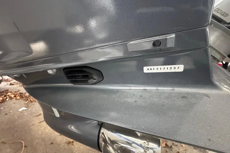 Slide: The Image of 2023 Wellcraft 242 Fisherman boat detail with serial number AKF2171237. - 9