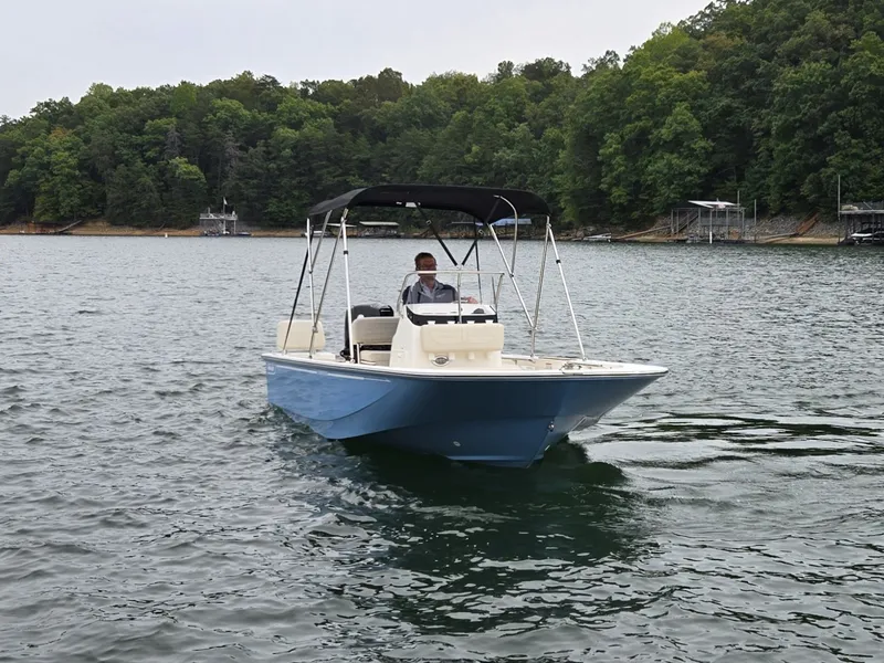 Slide: The Image of Boston Whaler 170 Montauk 2026 - 43