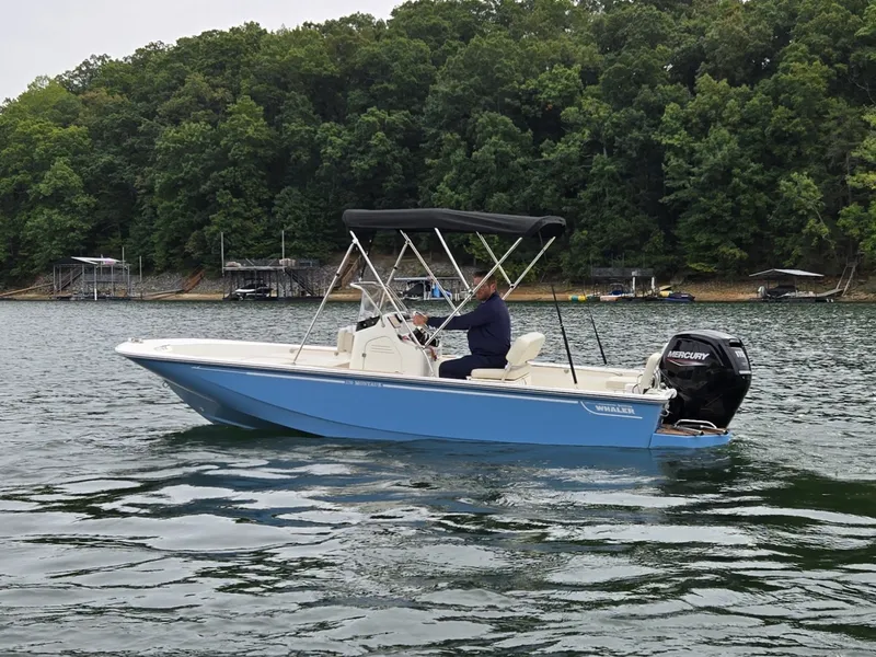 Slide: The Image of Boston Whaler 170 Montauk 2026 - 26
