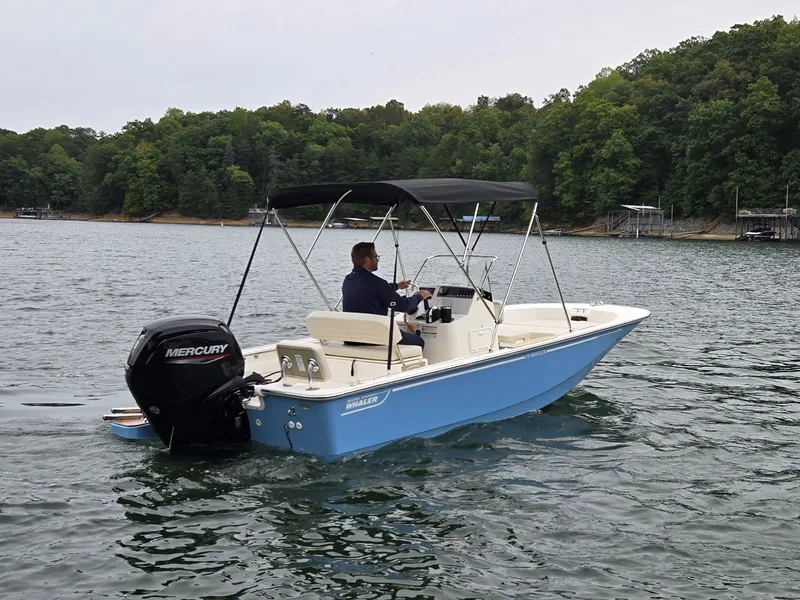 Slide: The Image of Boston Whaler 170 Montauk 2026 - 36