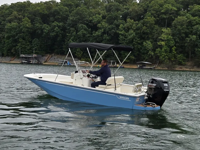 Slide: The Image of Boston Whaler 170 Montauk 2026 - 30