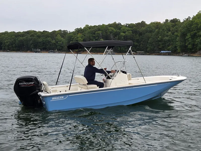 Slide: The Image of Boston Whaler 170 Montauk 2026 - 38