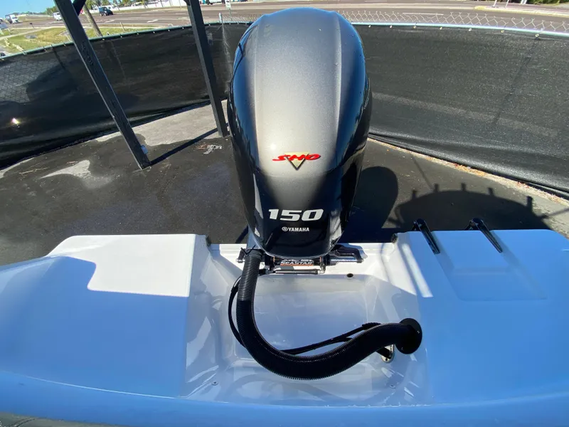 Slide: The Image of 2021 Sportsman Heritage 211 avec moteur hors-bord Yamaha 150 CV. - 48