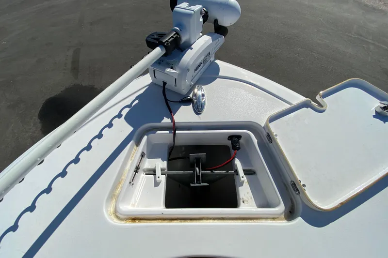 Slide: The Image of 2021 Sportsman Heritage 211 Center Console con compartimento de ancla. - 32