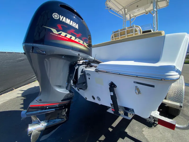 Slide: The Image of 2021 Sportsman Heritage 211 Center Console with Yamaha VMAX outboard motor. - 3
