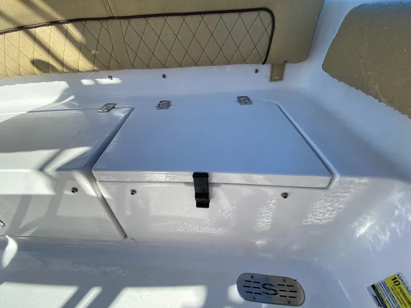 Slide: The Image of Innenansicht des Sportsman Heritage 211 Center Console 2021. - 45