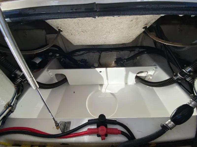 Slide: The Image of Intérieur du bateau Sportsman Heritage 211 Center Console 2021. - 44