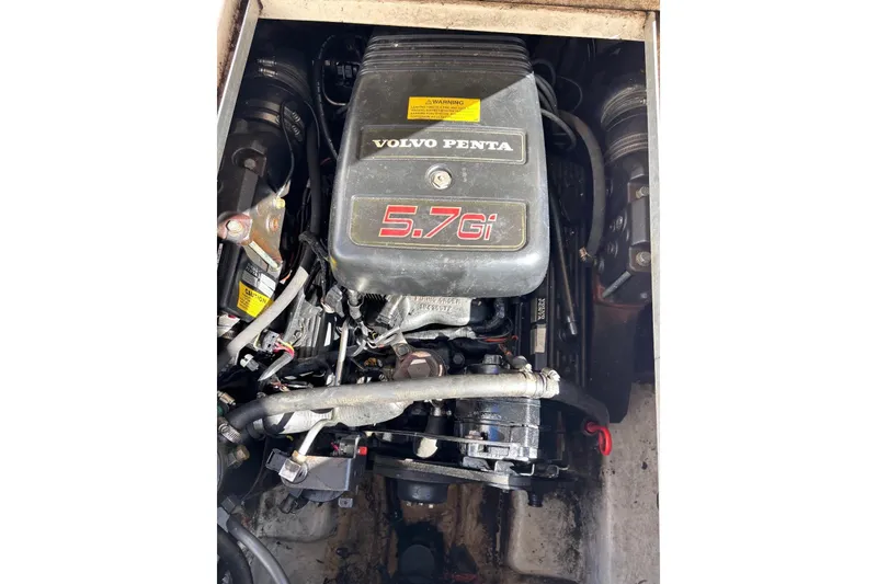 Slide: The Image of Volvo Penta 5.7Gi engine in a 1997 Donzi 255 LXC boat. - 19