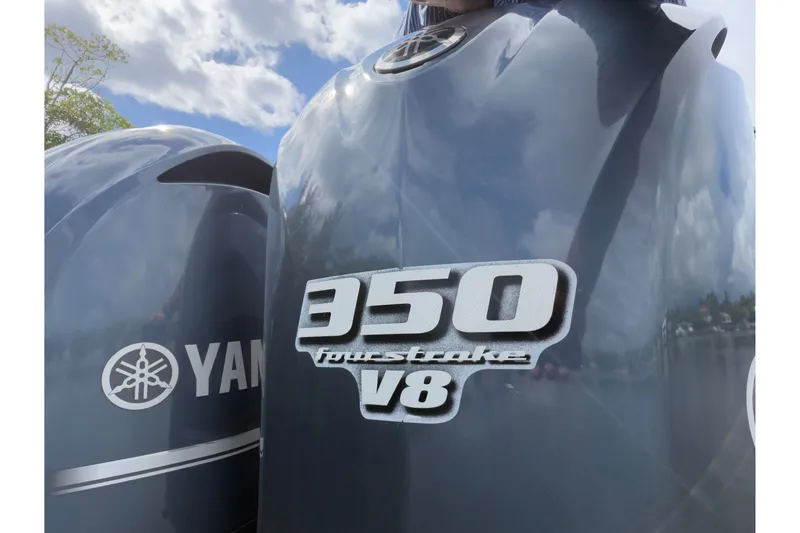 Slide: The Image of Yamaha 350 V8 outboard engine on a 2014 Jupiter 34 FS boat. - 8