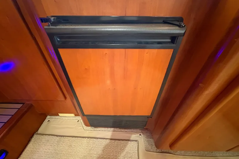 Slide: The Image of Ice Maker - 17