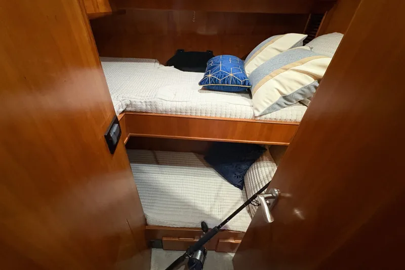 Slide: The Image of Mid Cabin - 50