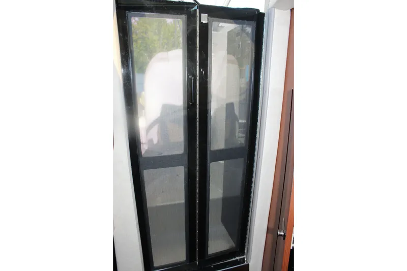 Slide: The Image of Sliding glass door on 2012 Sea Ray Sundancer 280 yacht interior. - 33