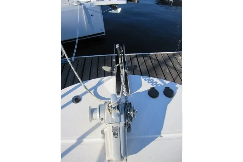 Slide: The Image of Bow of 2002 American Tug 34 with anchor and winch system. - 35