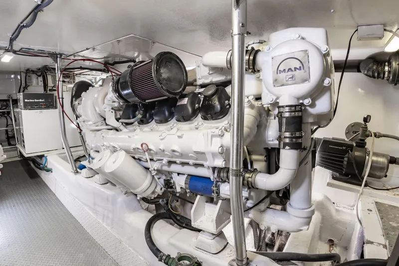 Slide: The Image of Ocean 53 Super Sport 1996 - 68