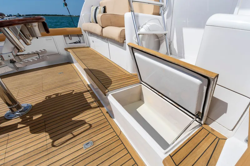 Slide: The Image of Ocean 53 Super Sport 1996 - 16