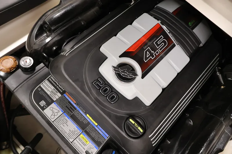 Slide: The Image of 2020 Bayliner VR4 Bowrider I/O engine, featuring MerCruiser 4.5L, 200 horsepower. - 38