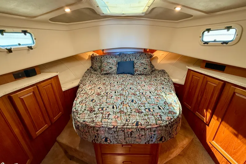 Slide: The Image of Owners stateroom forward - 36
