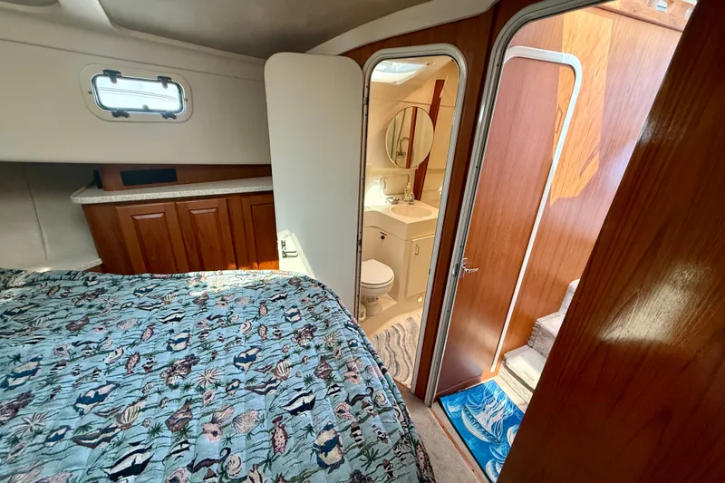 Slide: The Image of Access to head compartment from owners stateroom - 38