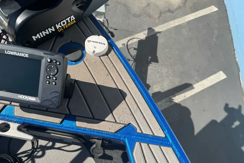 Slide: The Image of Boat deck with Minn Kota Ulterra motor and Lowrance Hook Reveal on KingFisher 1825 Warrior Sport. - 30