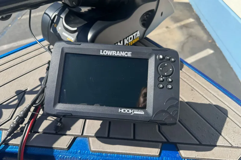 Slide: The Image of Lowrance Hook Reveal fish finder on KingFisher 1825 Warrior Sport, 2023 model. - 31