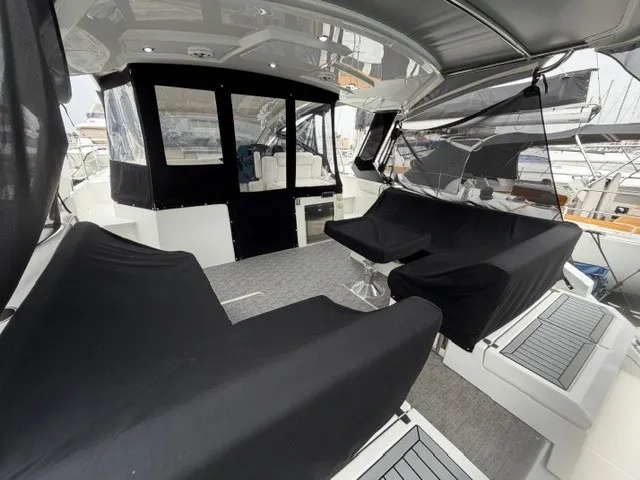 Slide: The Image of Cruisers 39 Express Coupe 2018 - 24
