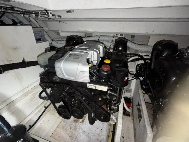 Slide: The Image of Cruisers 39 Express Coupe 2018 - 19
