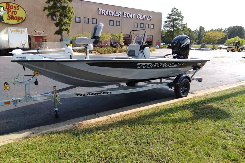 The Image of 2027 Tracker Bass Tracker 175 CC boat on trailer outside Tracker Boat Center. - 0