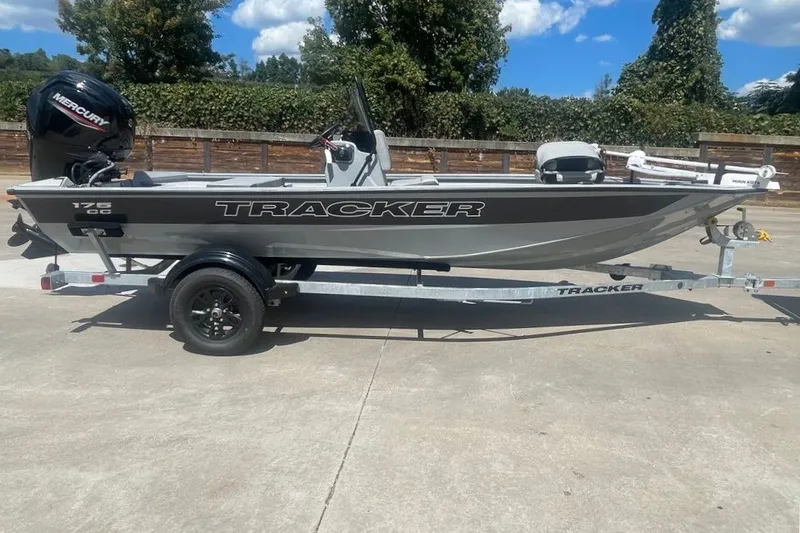 The Image of Tracker Bass Tracker 175 CC 2027 - undefined