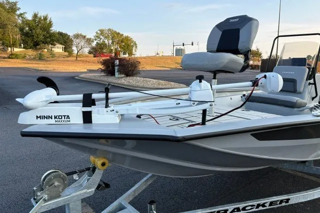 Slide: The Image of 2027 Tracker Bass Tracker 175 CC boat with Minn Kota Maxxum trolling motor. - 35