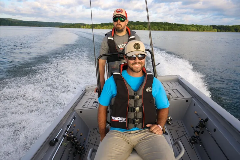 Slide: The Image of Tracker Bass Tracker 175 CC 2027 - 27