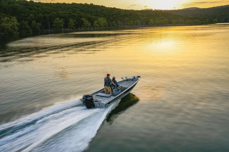 Slide: The Image of Tracker Bass Tracker 175 CC 2027 - 23