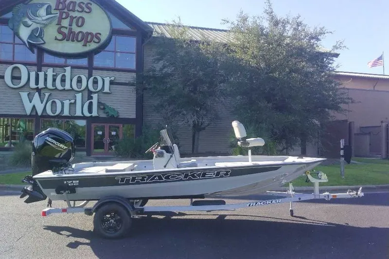 The Image of 2027 Tracker Bass Tracker 175 CC boat outside Bass Pro Shops Outdoor World. - 0