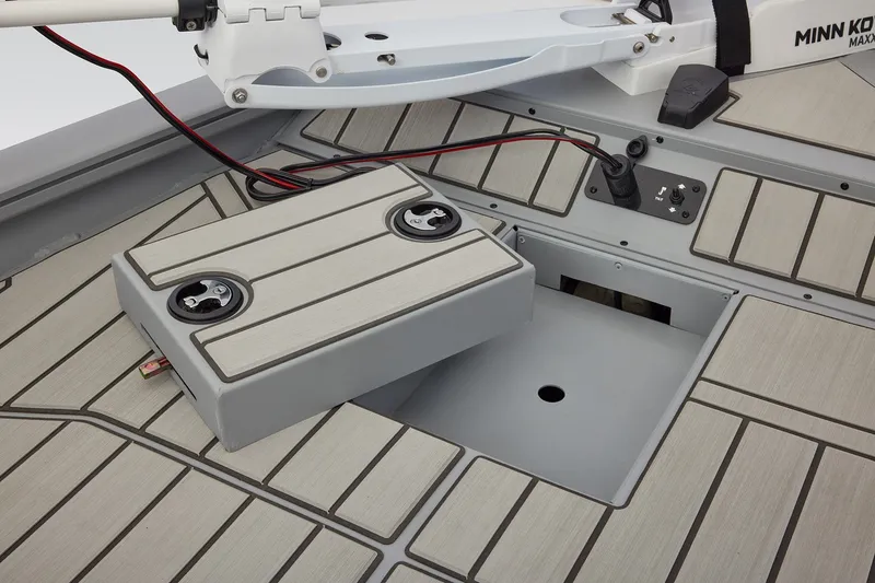 Slide: The Image of Tracker Bass Tracker 175 CC 2027 - 13