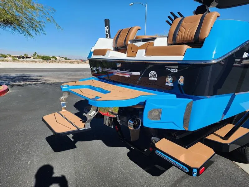 Slide: The Image of Malibu 25 LSV 2026 - 10