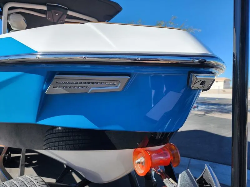 Slide: The Image of Malibu 25 LSV 2026 - 7
