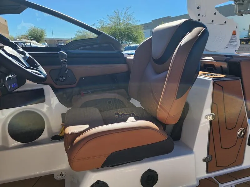 Slide: The Image of Malibu 25 LSV 2026 - 33